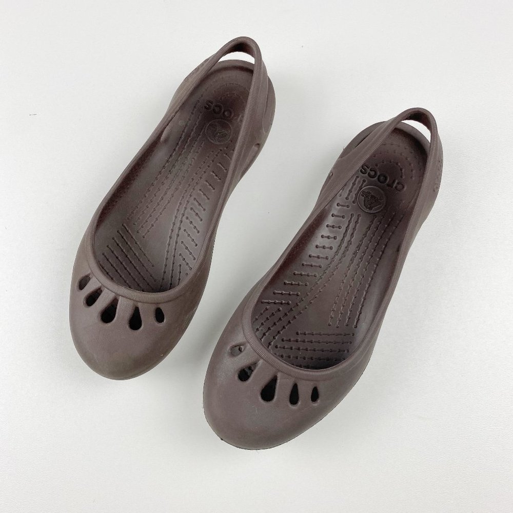 CROCS Women's Heel Strap Flats Size 9 Brow